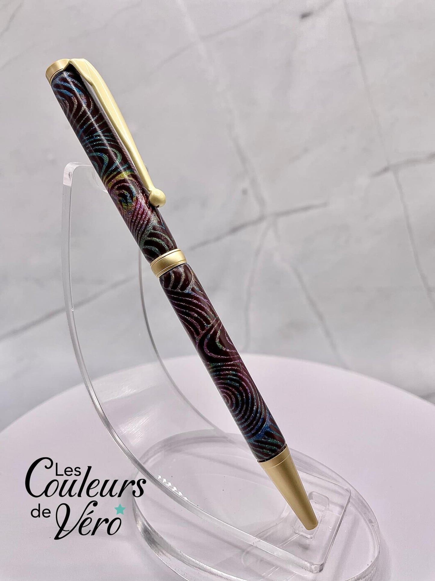 Slimline Slim Twist Collectible Ballpoint Pen; golden hearts