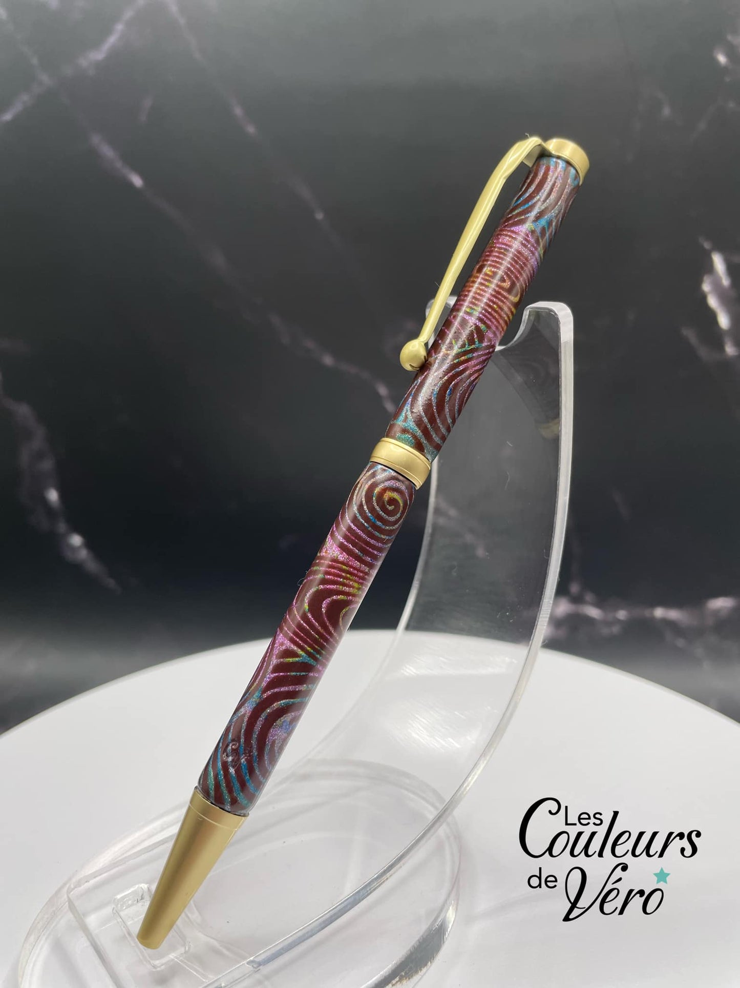 Slimline Slim Twist Collectible Ballpoint Pen; golden hearts