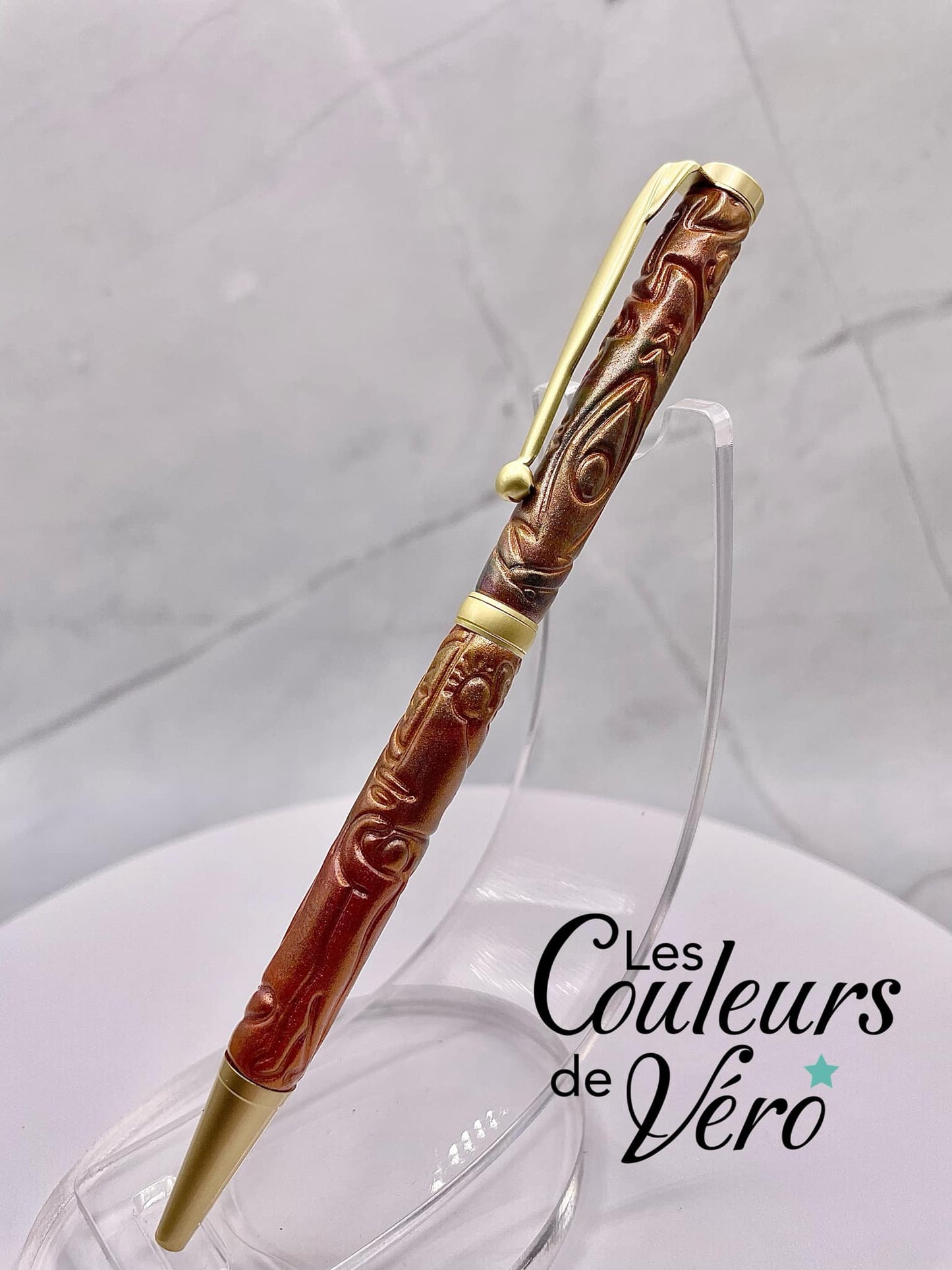 Slimline Slim Twist Collectible Ballpoint Pen; golden hearts