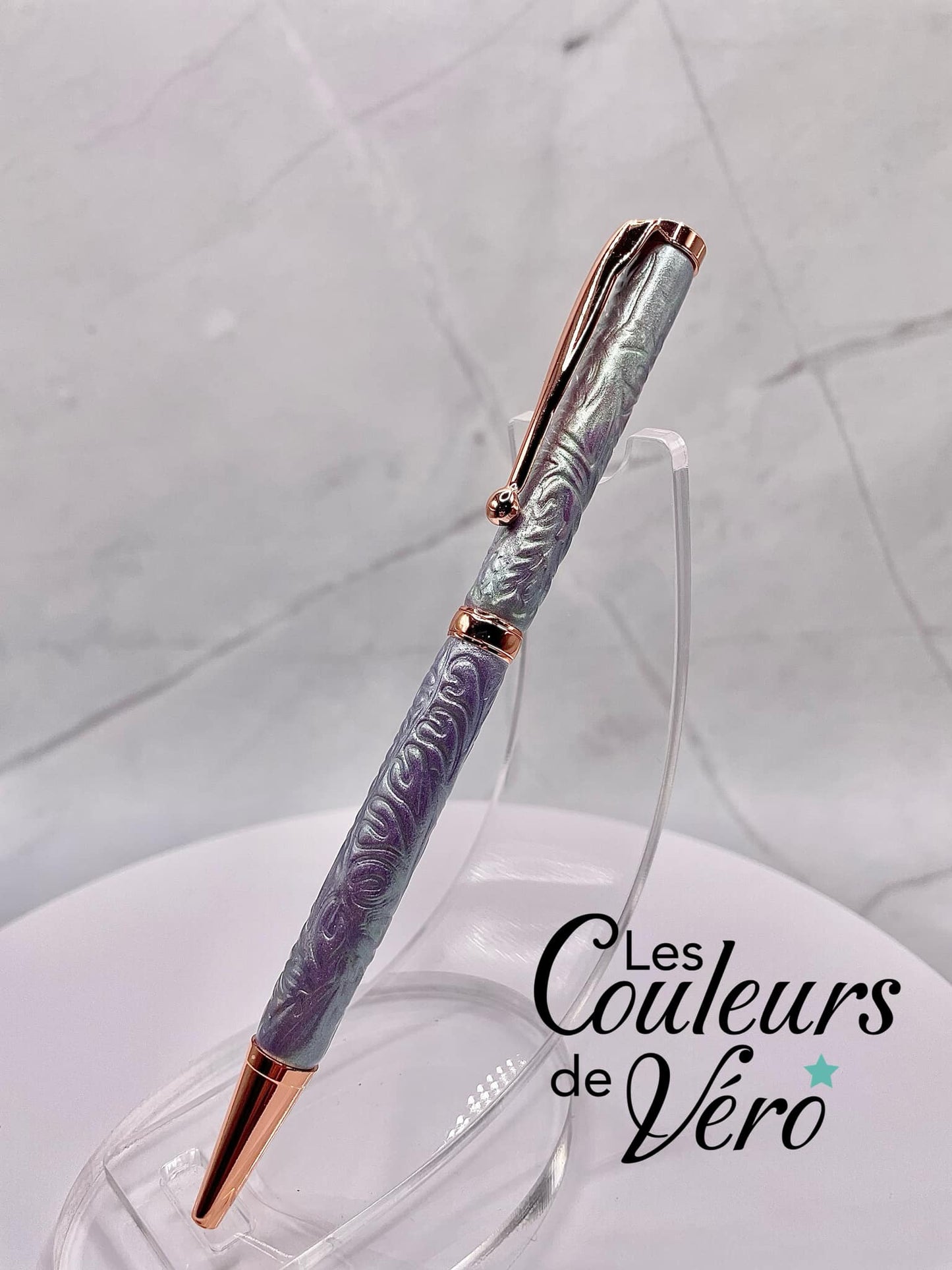 Slimline Slim Twist Collectible Ballpoint Pen; golden hearts