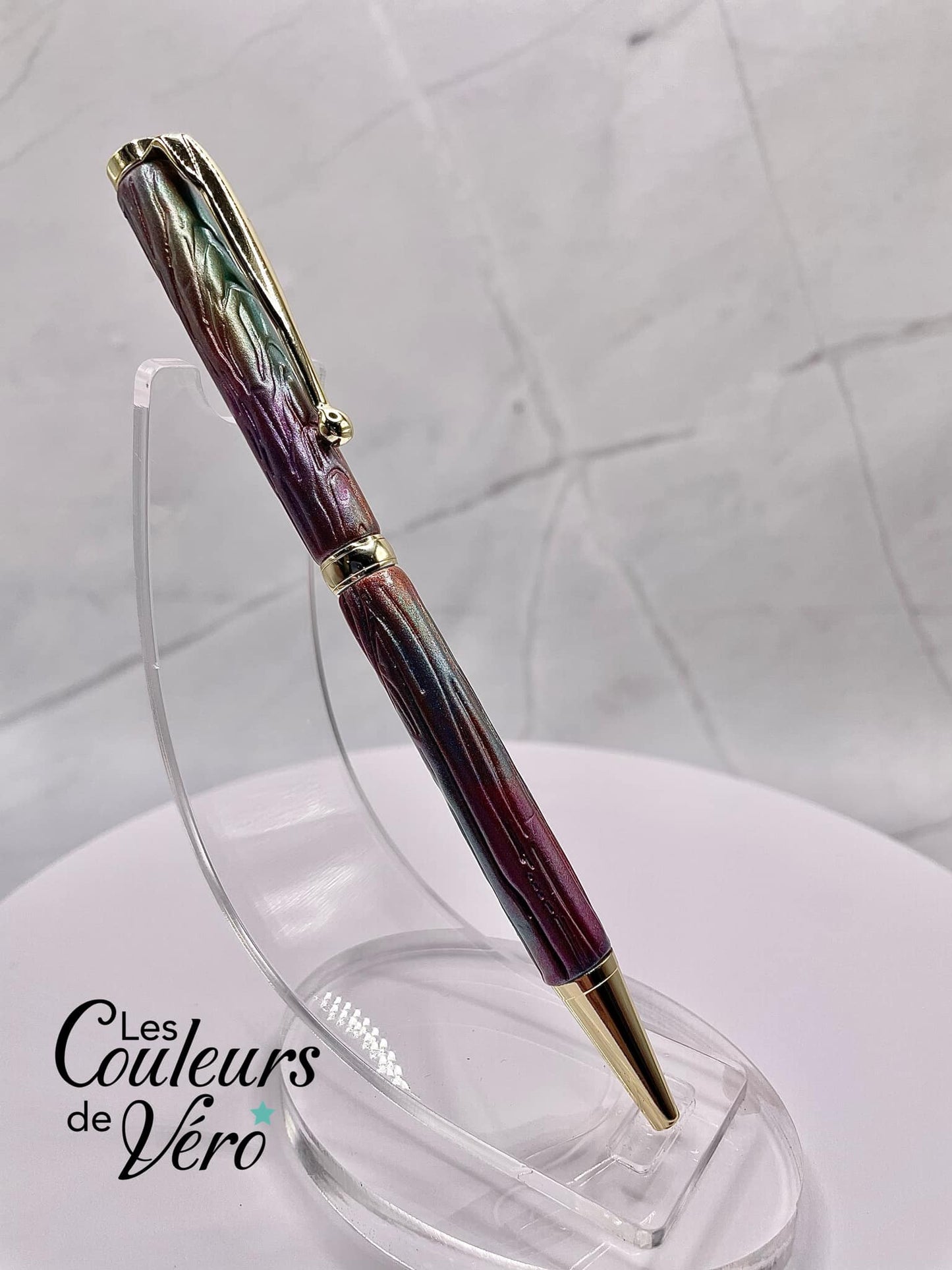 Slimline Slim Twist Collectible Ballpoint Pen; golden hearts