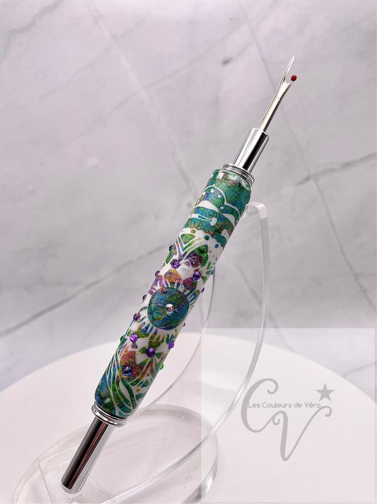 Découd-vite / Découseurs, découvit;  Séparateur de couture Seam Ripper and Stiletto in Chrome handmade polymer clay