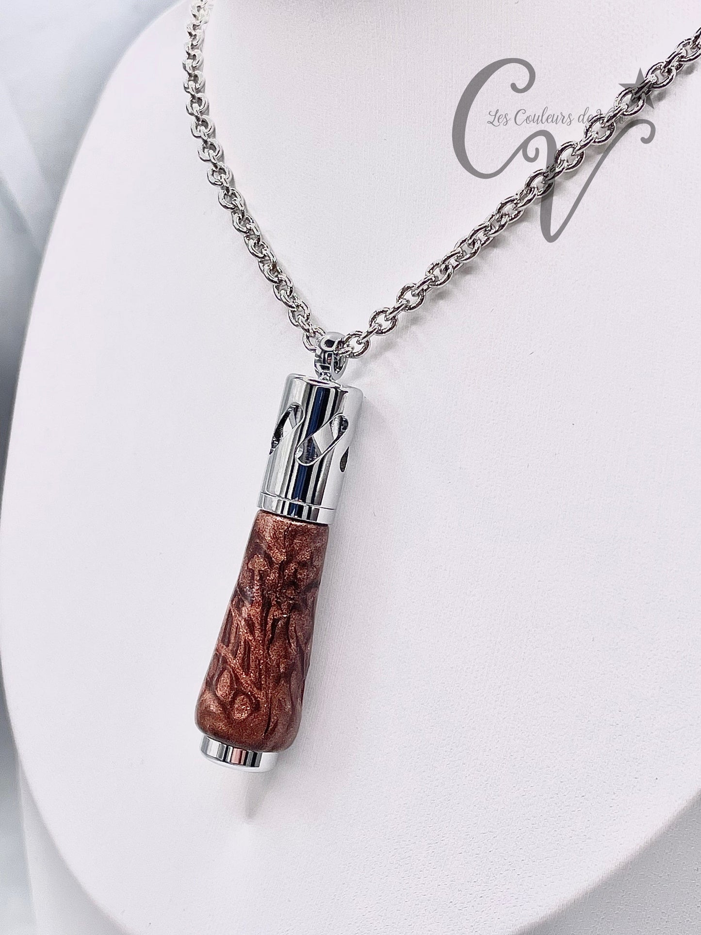 aromatherapy necklace; At the center of the Earth!