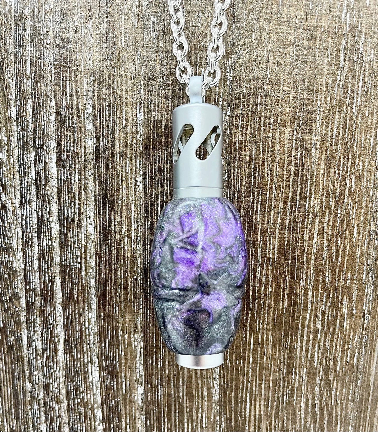 Aromatherapy necklace; Small, anti-stress, unique and reusable!